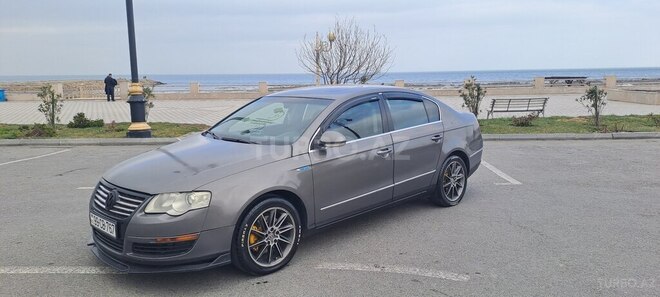 Volkswagen Passat 2006, 250,600 km - 3.6 л - Sumqayıt