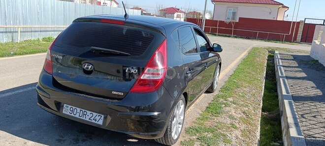 Hyundai i30 2009, 260,000 km - 1.6 л - Ağcabədi