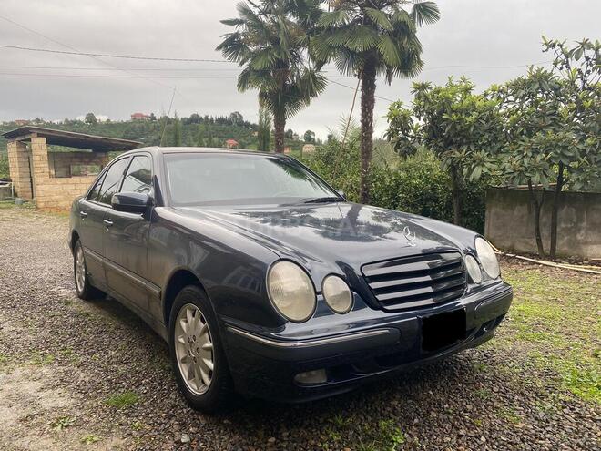 Mercedes E 240 2000, 260,000 km - 2.4 l - Bakı