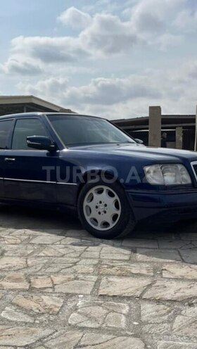 Mercedes E 220 1995, 555,000 km - 2.2 l - Bakı