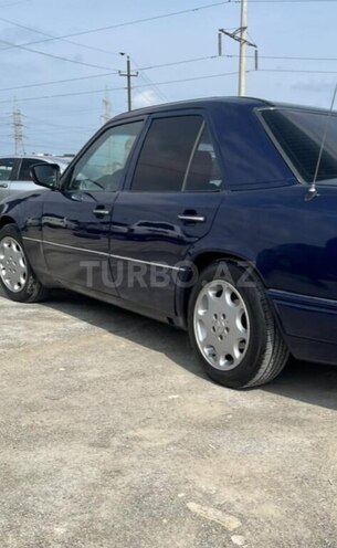 Mercedes E 220 1995, 555,000 km - 2.2 l - Bakı
