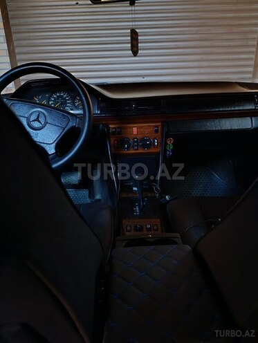 Mercedes E 220 1995, 555,000 km - 2.2 l - Bakı