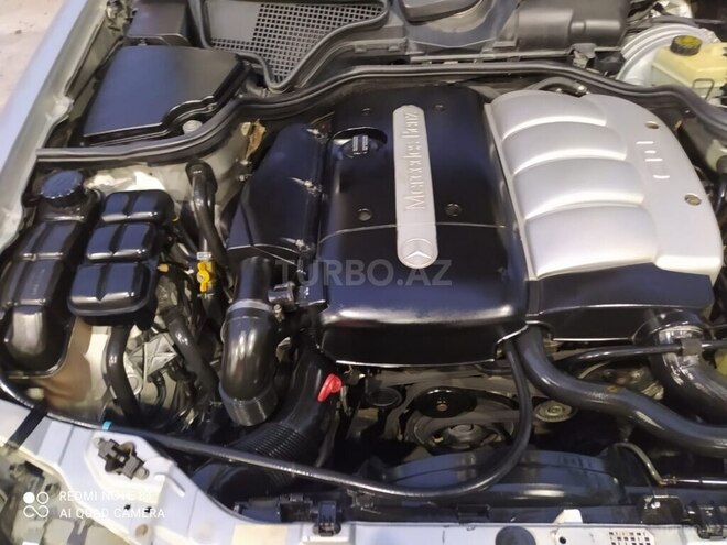 Mercedes E 220 2000, 350,000 km - 2.2 l - Zərdab