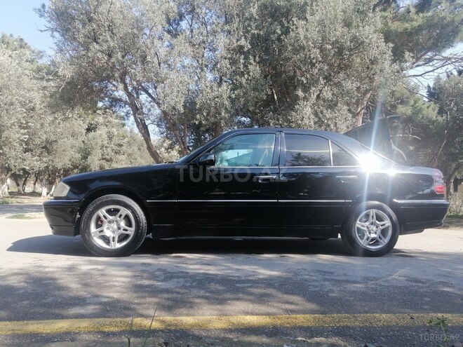 Mercedes C 230 1997, 298,000 km - 2.3 l - Bakı