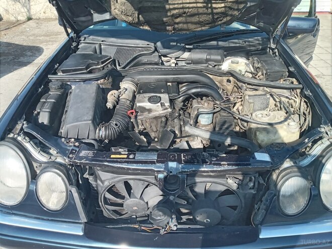 Mercedes E 220 1996, 553,990 km - 2.2 l - Bakı