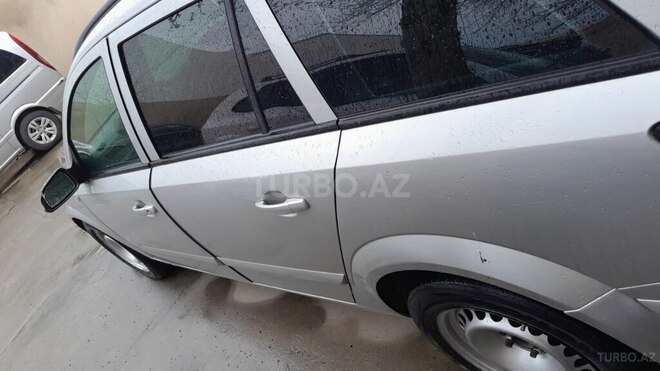 Opel Astra 2006, 270,000 km - 1.9 l - Bakı
