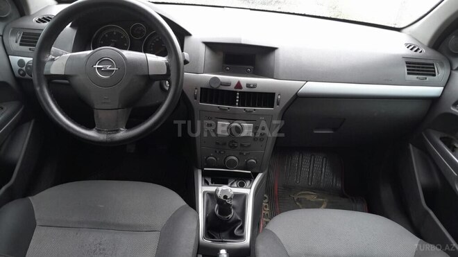Opel Astra 2006, 270,000 km - 1.9 l - Bakı