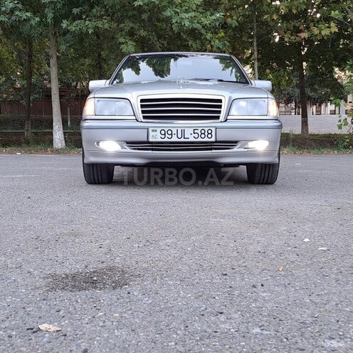 Mercedes C 220 1998, 300,000 km - 2.2 l - Bakı