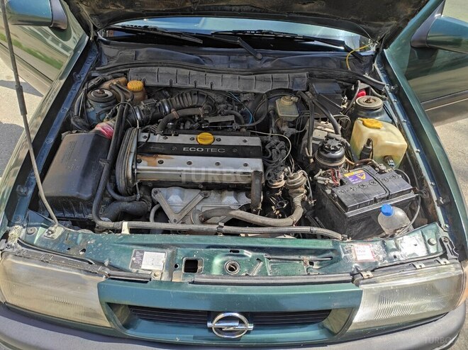 Opel Astra 1995, 344,000 km - 2.0 л - Bakı