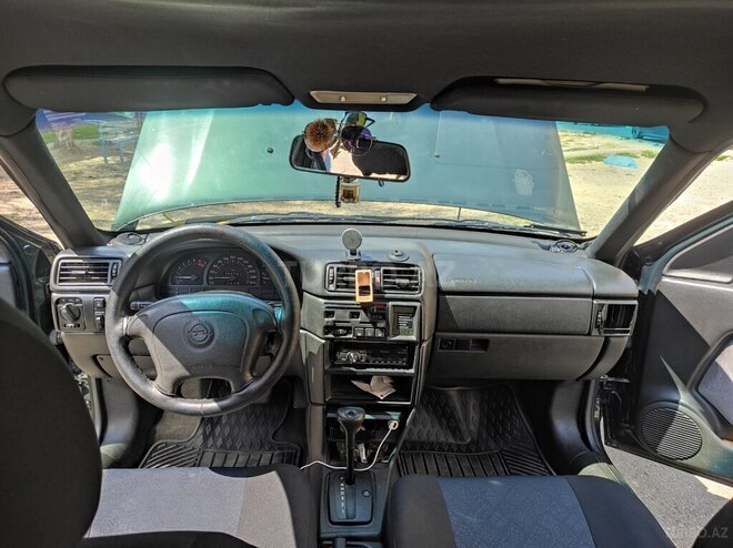 Opel Astra 1995, 344,000 km - 2.0 л - Bakı