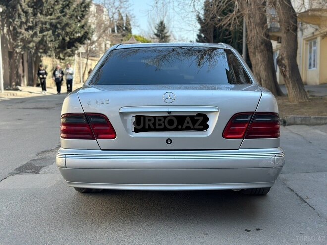 Mercedes E 240 2000, 364,000 km - 2.4 l - Bakı