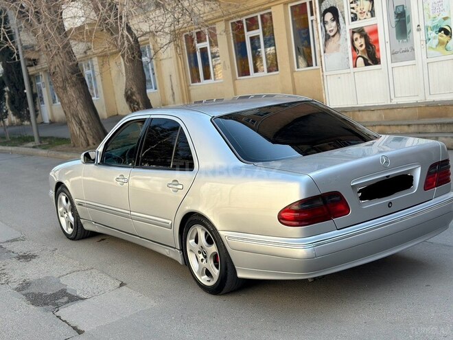 Mercedes E 240 2000, 364,000 km - 2.4 l - Bakı