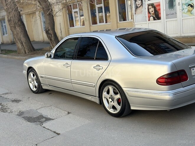 Mercedes E 240 2000, 364,000 km - 2.4 l - Bakı