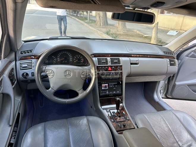 Mercedes E 240 2000, 364,000 km - 2.4 l - Bakı