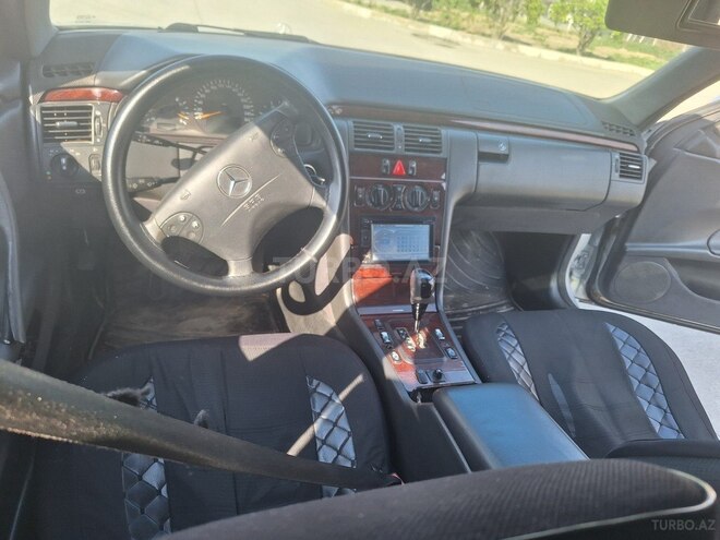 Mercedes E 270 2000, 710,000 km - 2.7 l - Bakı
