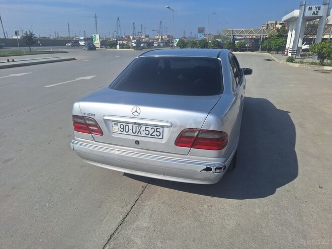 Mercedes E 270 2000, 710,000 km - 2.7 l - Bakı