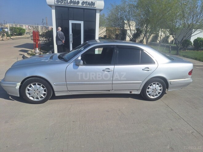 Mercedes E 270 2000, 710,000 km - 2.7 l - Bakı