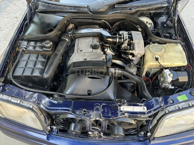 Mercedes C 180 2004, 350,000 km - 1.8 l - Bakı