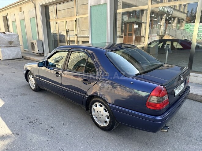 Mercedes C 180 2004, 350,000 km - 1.8 l - Bakı