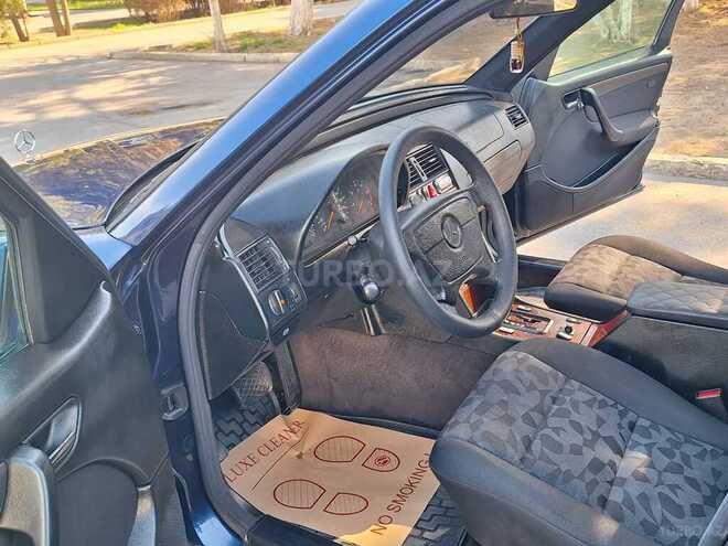 Mercedes C 220 1999, 210,894 km - 2.2 l - Sumqayıt