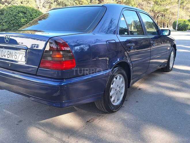 Mercedes C 220 1999, 210,894 km - 2.2 l - Sumqayıt