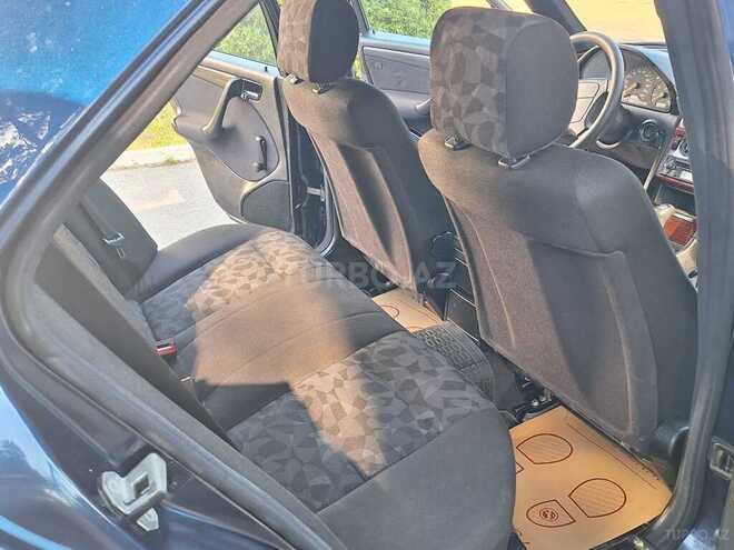 Mercedes C 220 1999, 210,894 km - 2.2 l - Sumqayıt