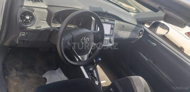 Toyota Corolla 2015, 76,000 km - 1.5 l - Bakı
