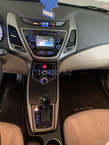 Hyundai Elantra 2015, 155,000 km - 1.8 л - Bakı
