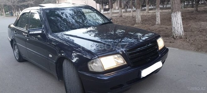 Mercedes C 230 1997, 235,000 km - 2.3 l - Sumqayıt