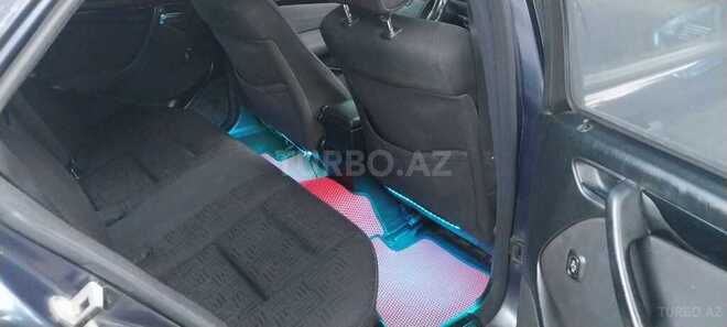 Mercedes C 230 1997, 235,000 km - 2.3 l - Sumqayıt