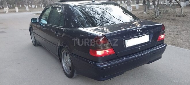 Mercedes C 230 1997, 235,000 km - 2.3 l - Sumqayıt