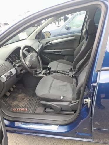 Opel Astra 2006, 180,000 km - 1.4 l - Bakı