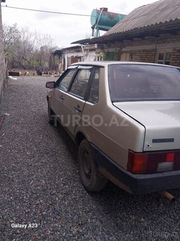 LADA (VAZ) 21099 1998, 288,800 km - 1.5 л - Samux