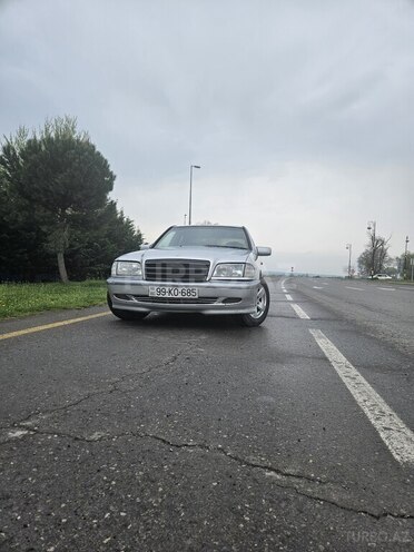 Mercedes C 220 1999, 520,000 km - 2.2 l - Qəbələ