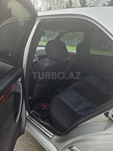Mercedes C 220 1999, 520,000 km - 2.2 l - Qəbələ