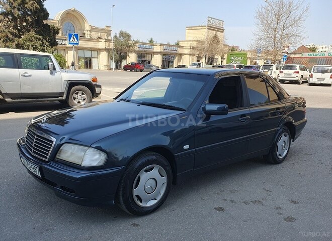 Mercedes C 200 1999, 333,124 km - 2.0 л - Bakı