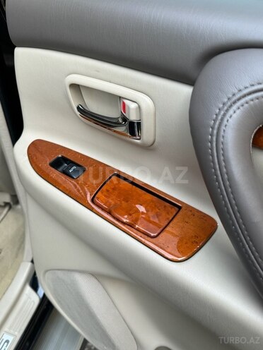 Lexus LX 470 2005, 240,000 km - 4.7 l - Bakı