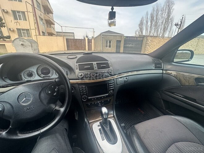 Mercedes E 240 2002, 323,000 km - 2.4 l - Bakı