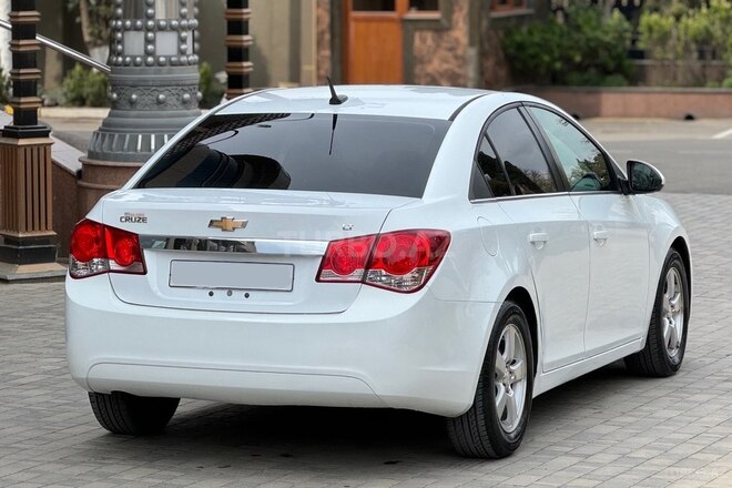 Chevrolet Cruze 2013, 235,000 km - 1.4 l - Gəncə