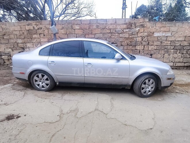 Volkswagen Passat 2004, 330,000 km - 1.8 l - Bakı