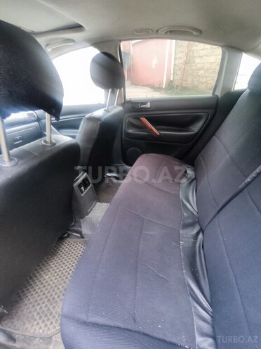 Volkswagen Passat 2004, 330,000 km - 1.8 l - Bakı