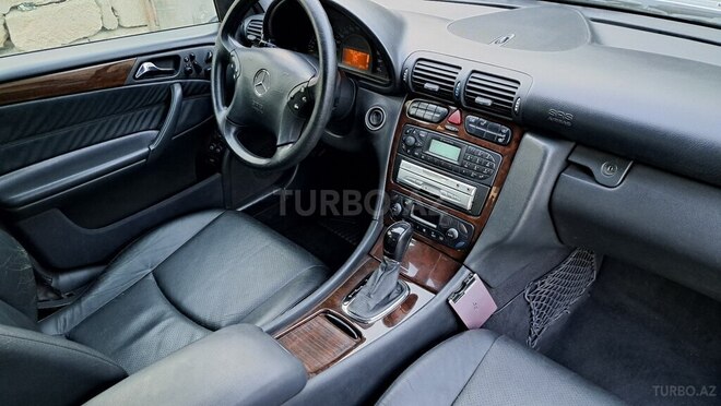 Mercedes C 200 2001, 298,000 km - 2.0 л - Bakı