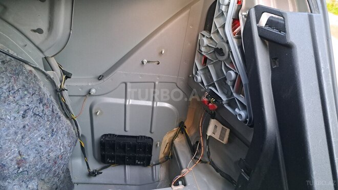 Mercedes C 200 2001, 298,000 km - 2.0 л - Bakı