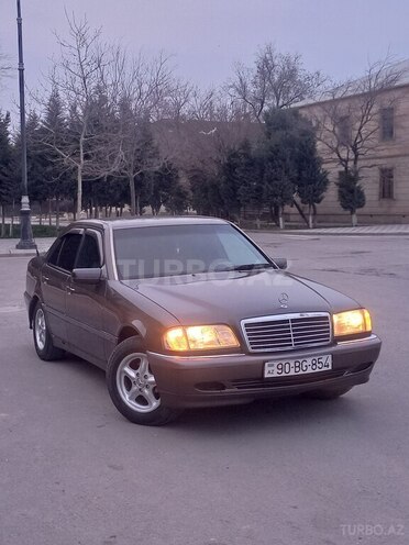 Mercedes C 200 1995, 380,000 km - 2.0 l - Sumqayıt