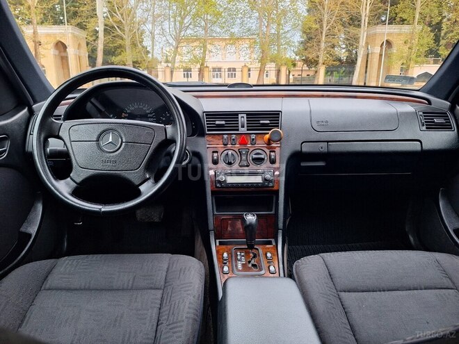 Mercedes C 240 1999, 243,000 km - 2.4 l - Mingəçevir