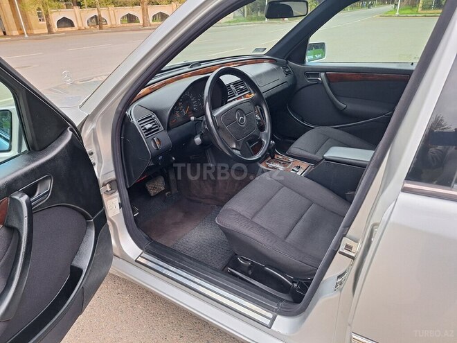 Mercedes C 240 1999, 243,000 km - 2.4 l - Mingəçevir