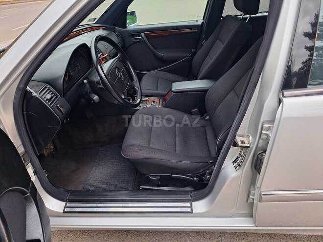 Mercedes C 240 1999, 243,000 km - 2.4 l - Mingəçevir