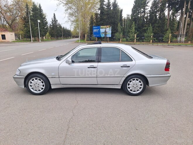 Mercedes C 240 1999, 243,000 km - 2.4 l - Mingəçevir