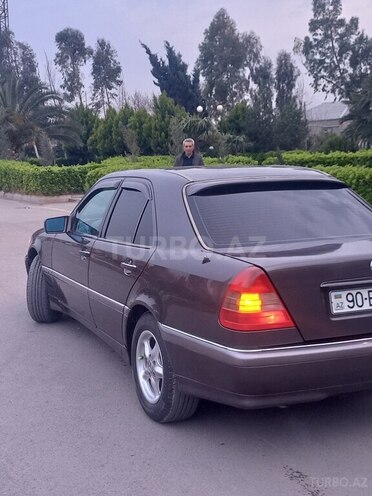 Mercedes C 200 1995, 380,000 km - 2.0 l - Sumqayıt
