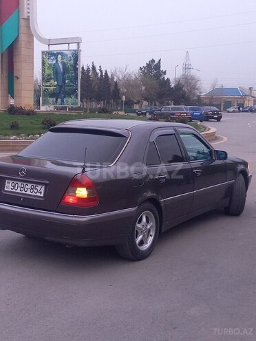 Mercedes C 200 1995, 380,000 km - 2.0 l - Sumqayıt